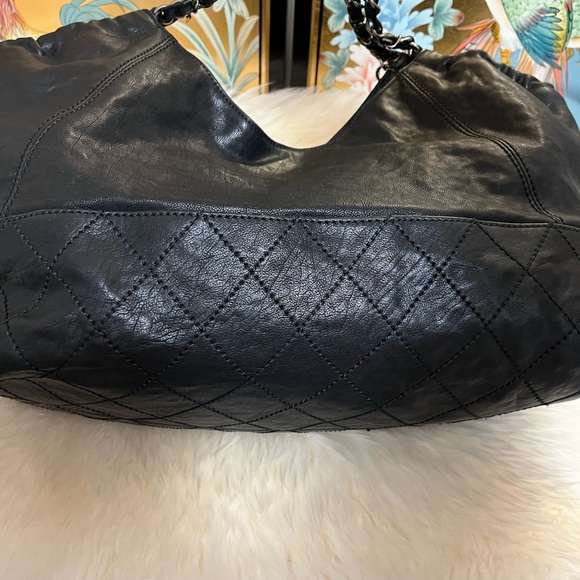 Authentic Chanel Coco Cabas tote bag - Picture 4 of 16